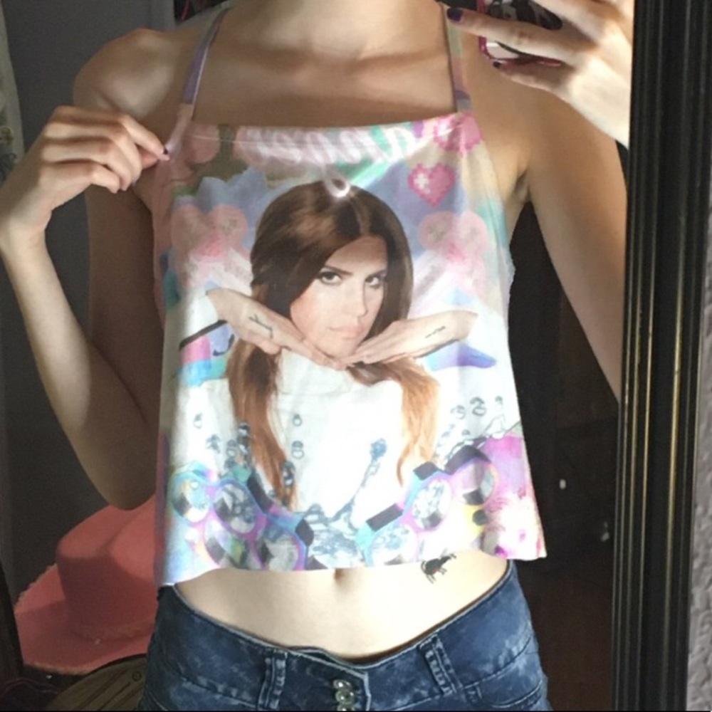Lana Del Rey halter top